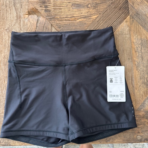 Athleta Pacesetter Ultra High Rise 4" Shortie Size Medium - Picture 6 of 6